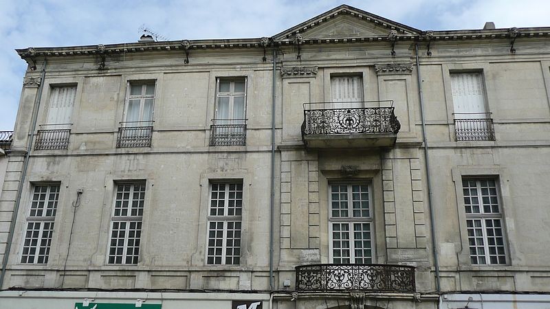 Photo de Hôtel L'Estang-Parade à Arles