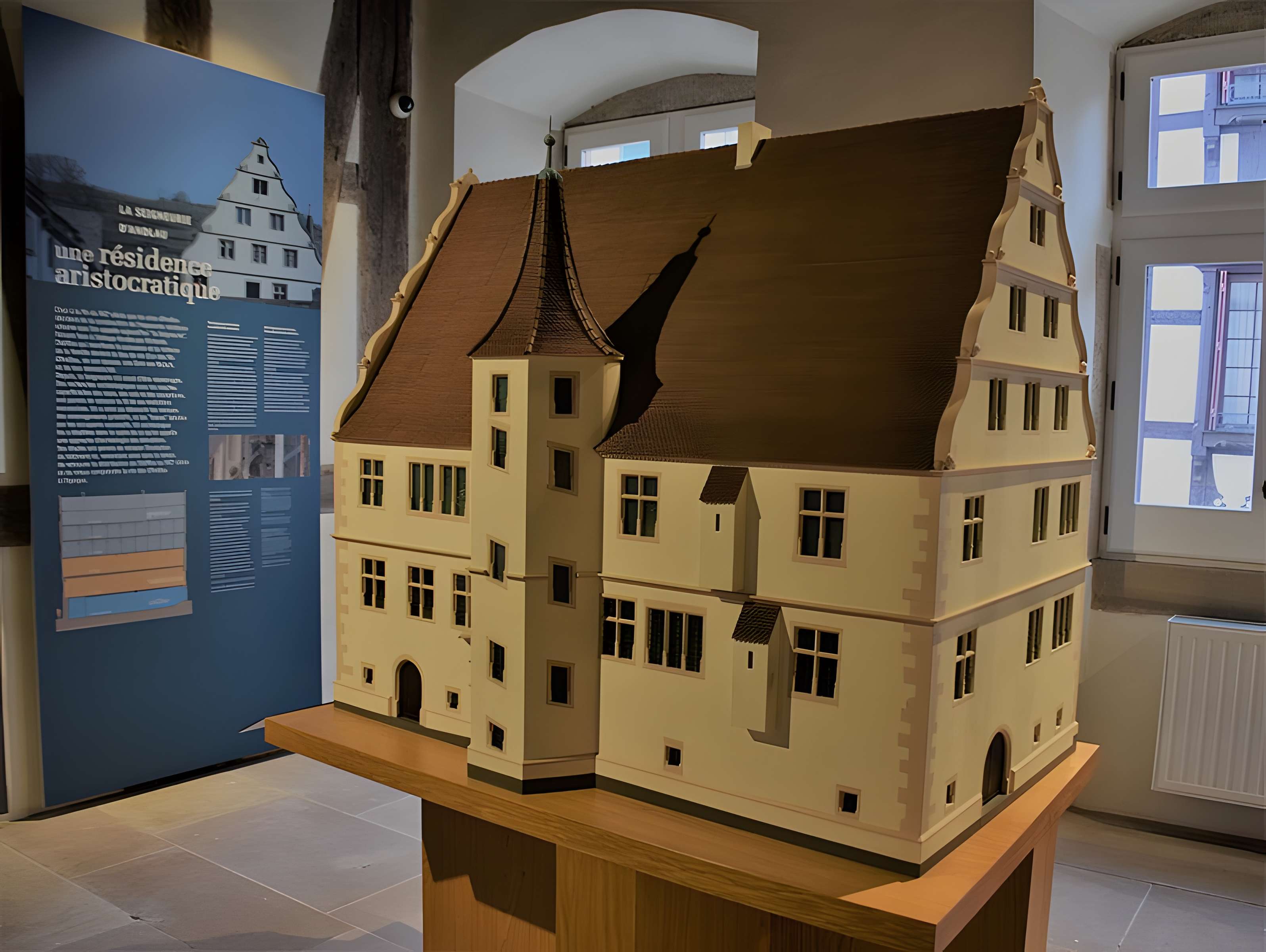 Hôtel, 8 Rue Docteur-Stoltz d'Andlau