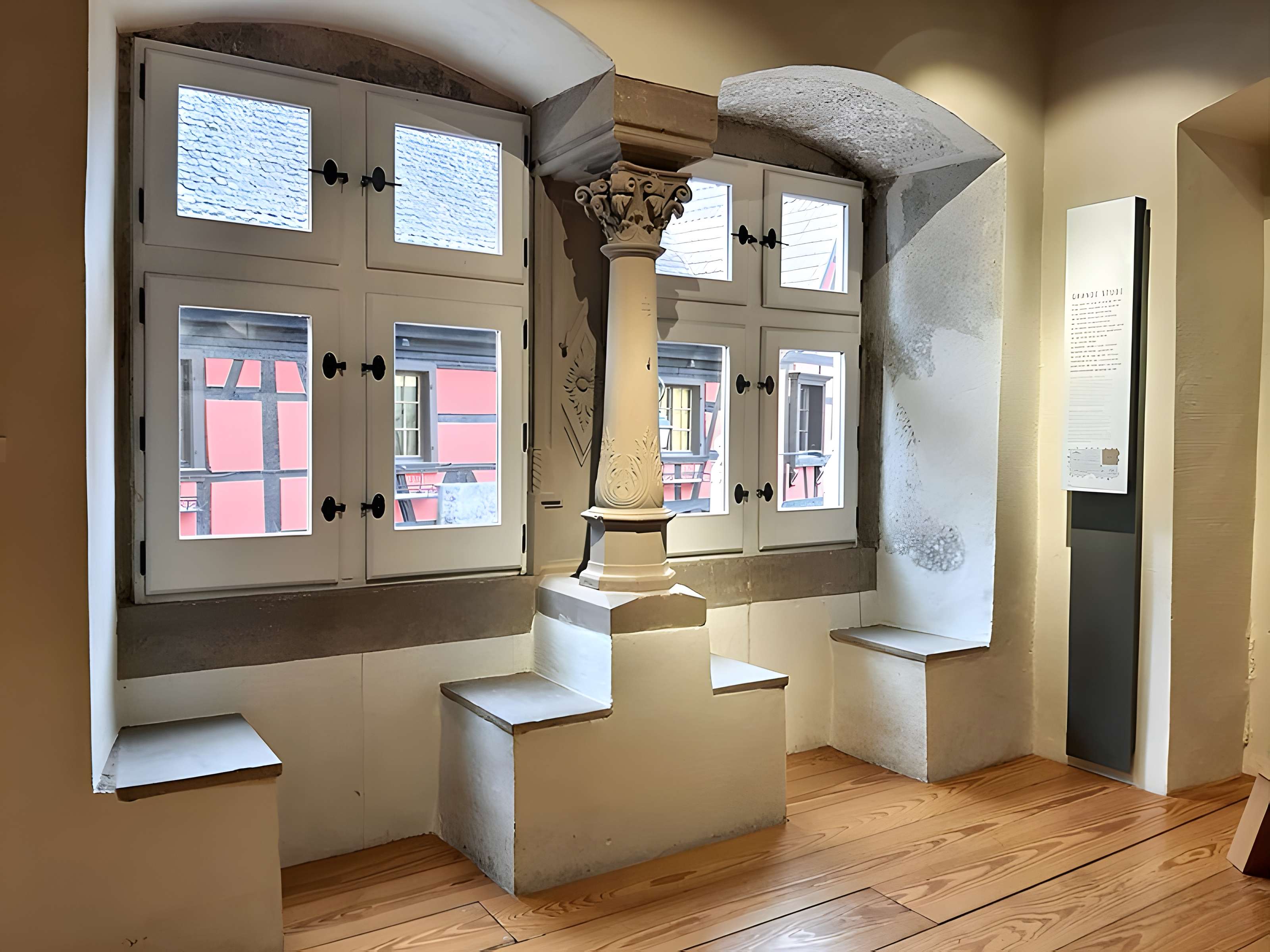 Hôtel, 8 Rue Docteur-Stoltz d'Andlau