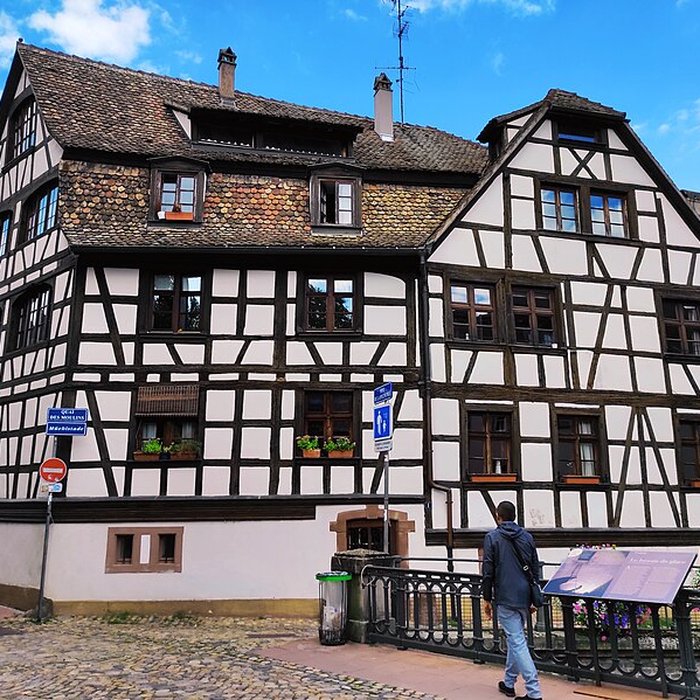 Photo de Immeuble au 1 Quai des Moulins à Strasbourg