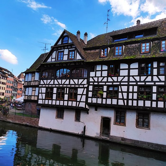 Photo de Immeuble au 1 Quai des Moulins à Strasbourg