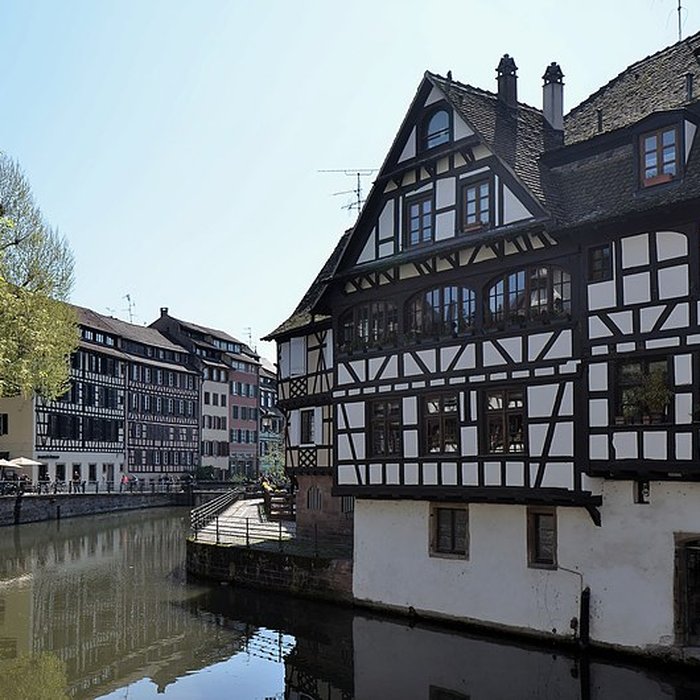 Photo de Immeuble au 1 Quai des Moulins à Strasbourg