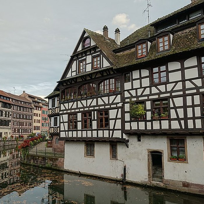 Photo de Immeuble au 1 Quai des Moulins à Strasbourg