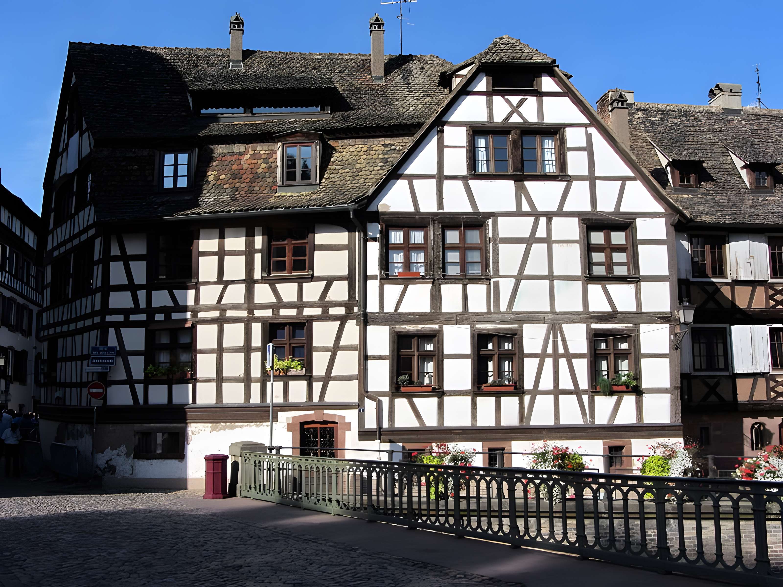 Immeuble au 1 Quai des Moulins à Strasbourg 