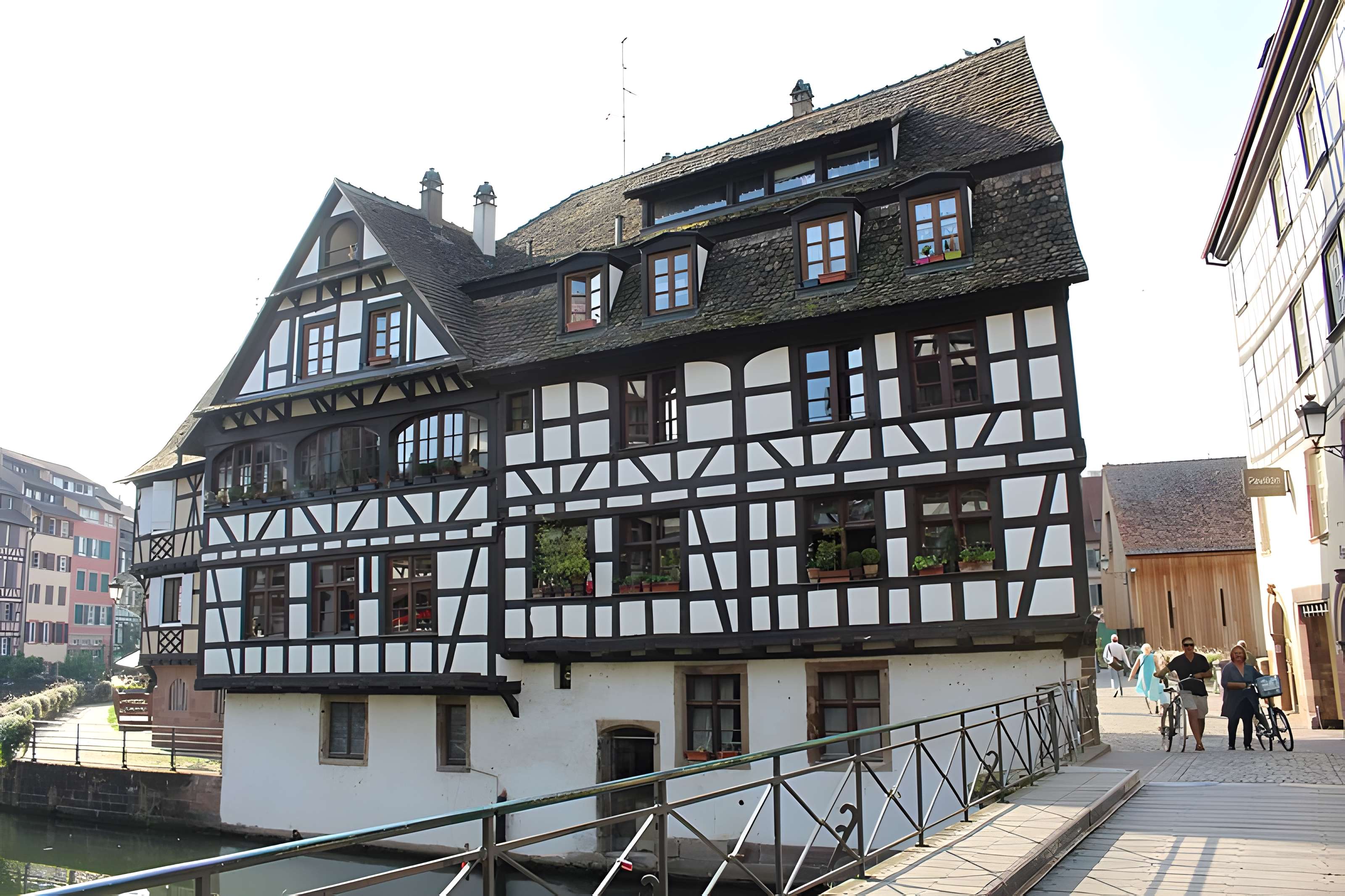 Immeuble au 1 Quai des Moulins à Strasbourg