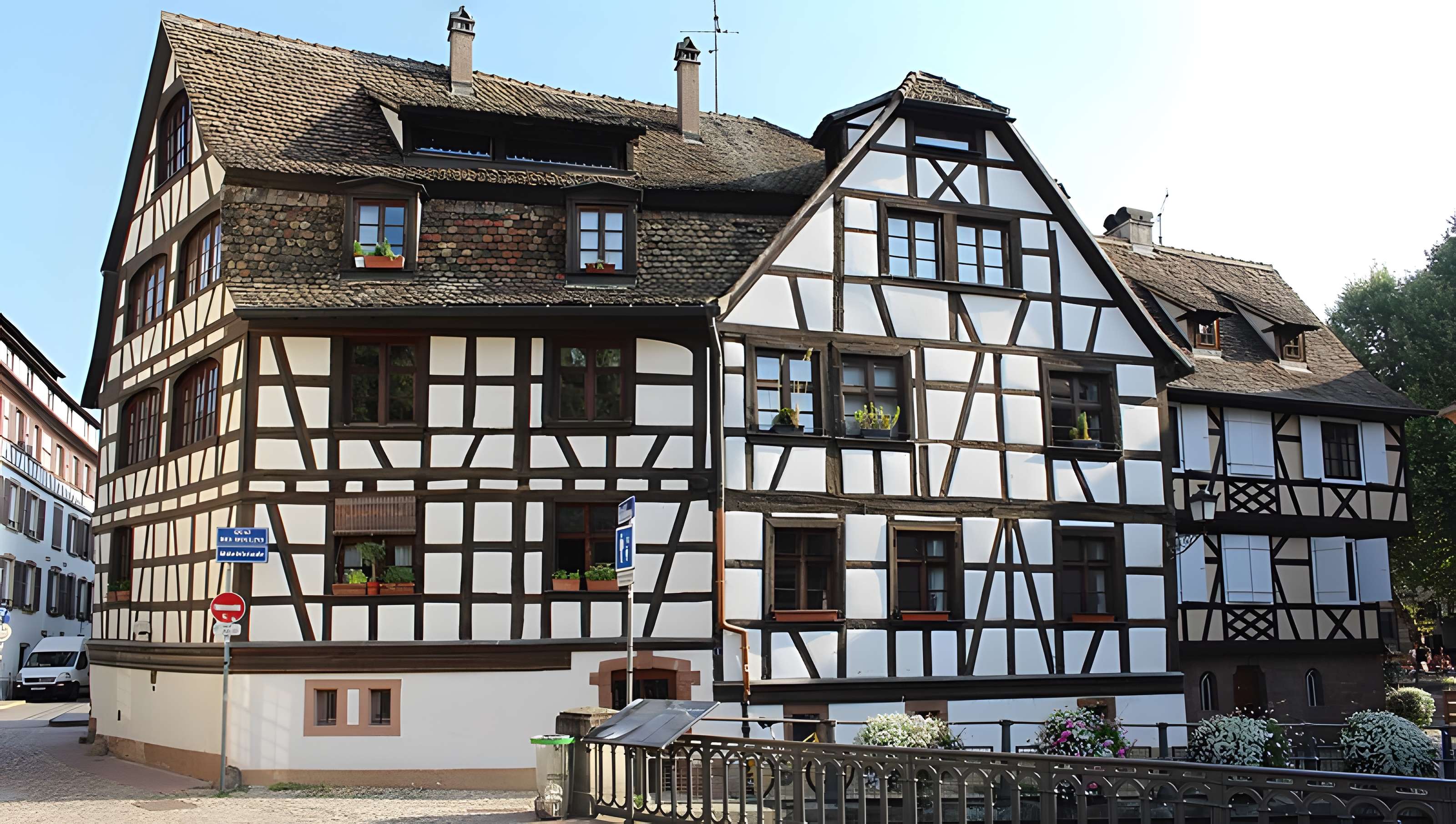 Immeuble au 1 Quai des Moulins à Strasbourg