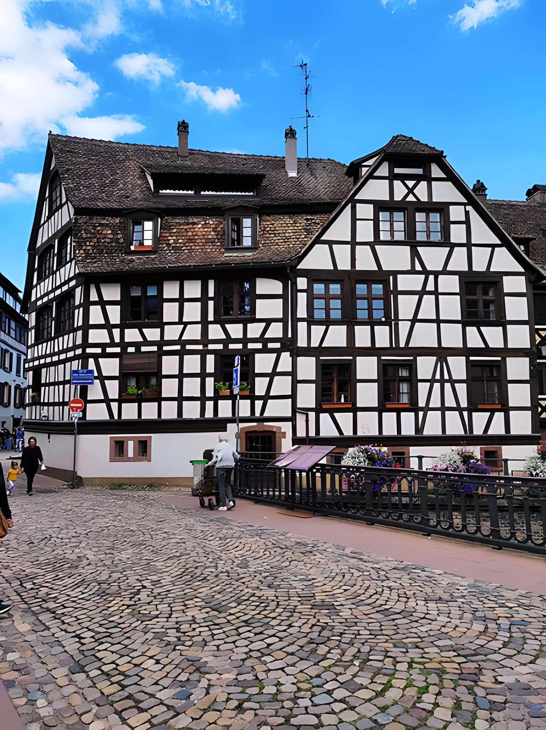 Immeuble au 1 Quai des Moulins à Strasbourg