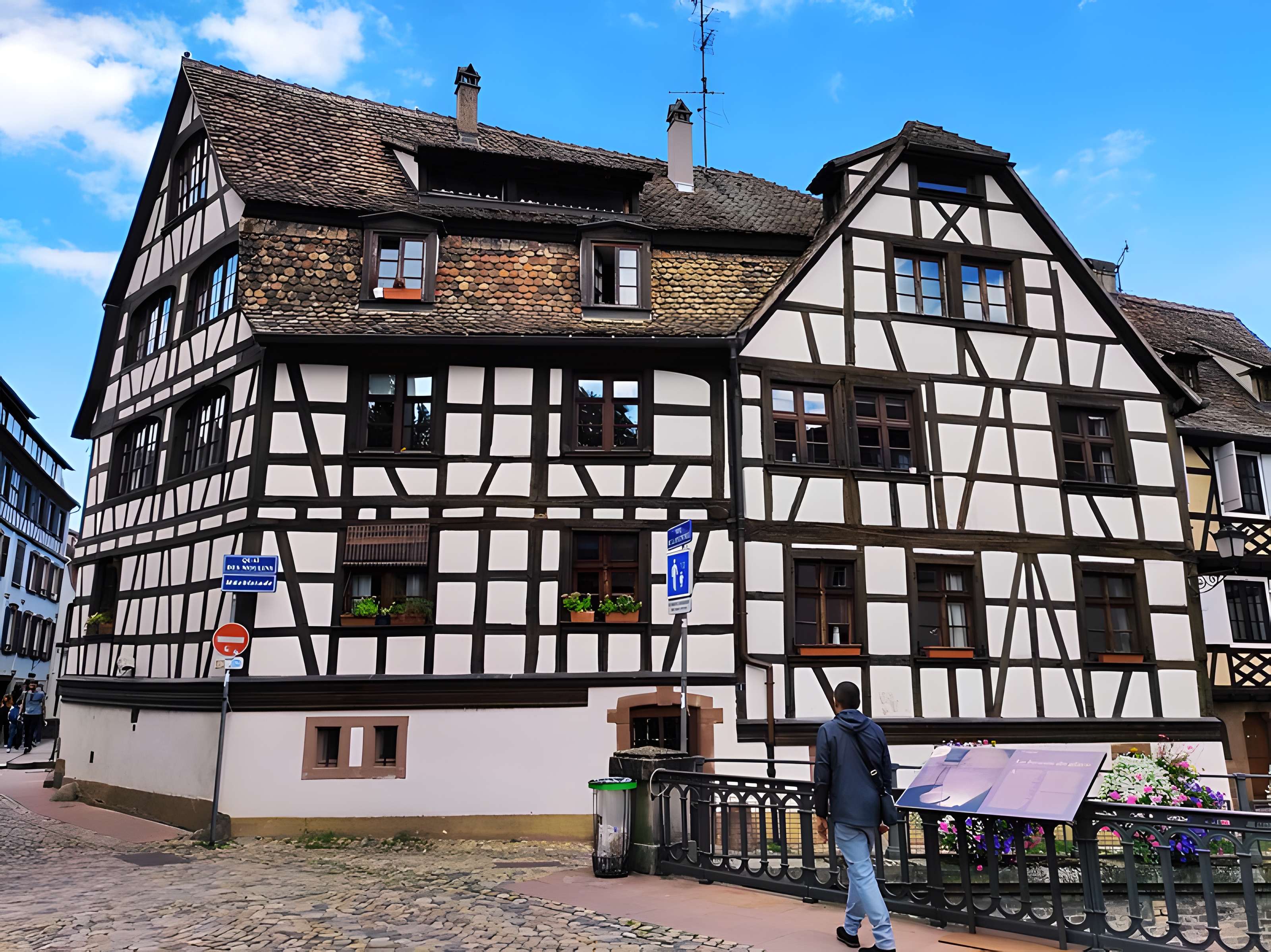 Immeuble au 1 Quai des Moulins à Strasbourg