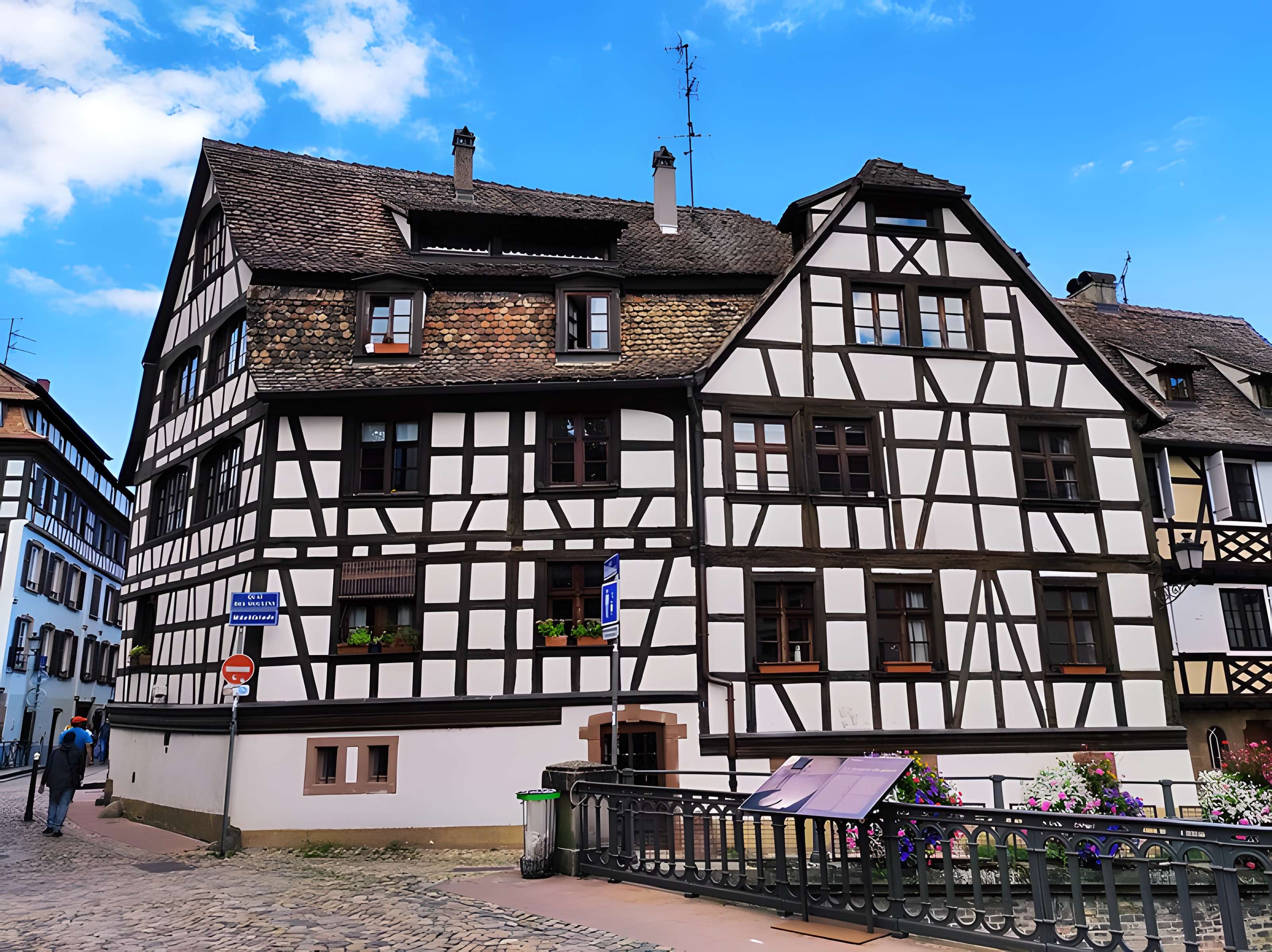 Immeuble au 1 Quai des Moulins à Strasbourg
