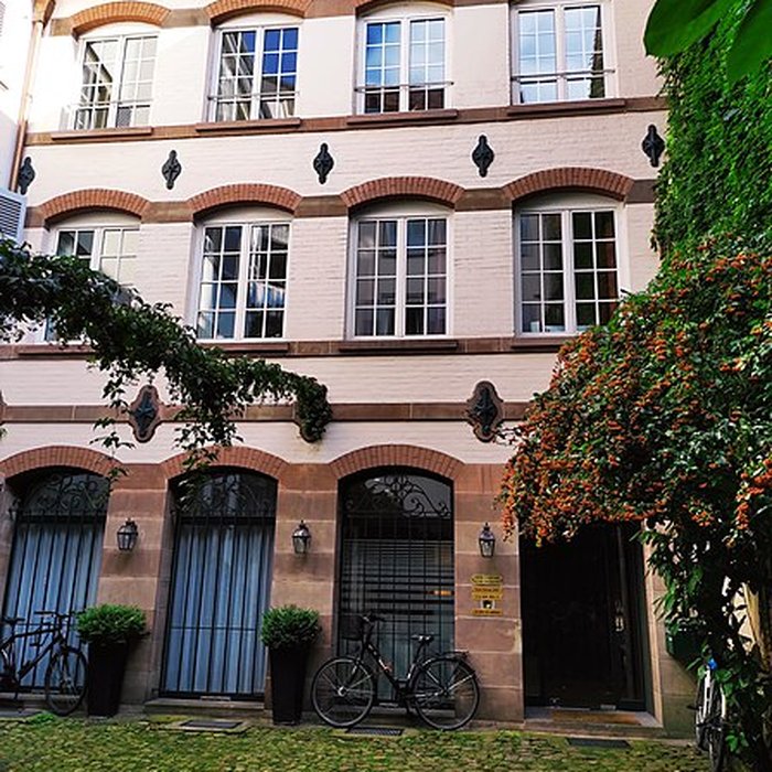 Photo de Immeuble au 11 Quai des Bateliers à Strasbourg