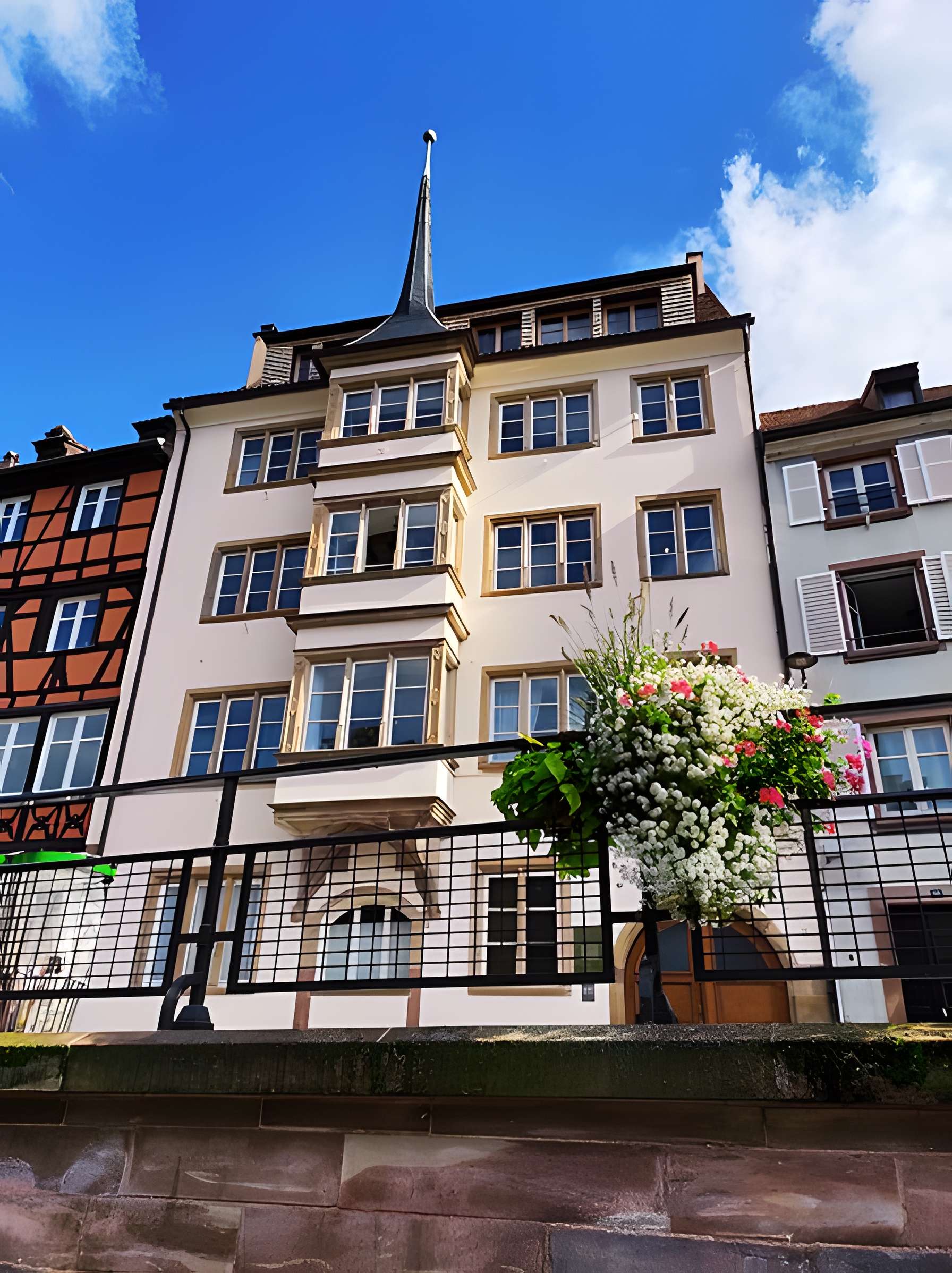 Immeuble au 11 Quai des Bateliers à Strasbourg