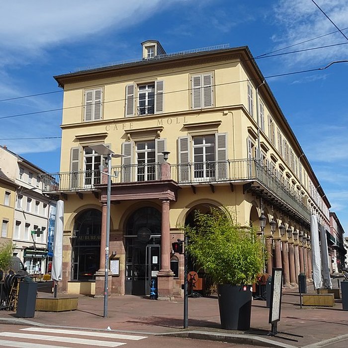 Photo de Immeuble au 6 Place de la République à Mulhouse