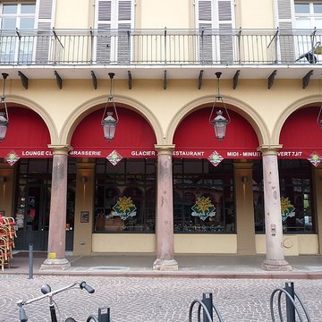 Immeuble au 6 Place de la République à Mulhouse