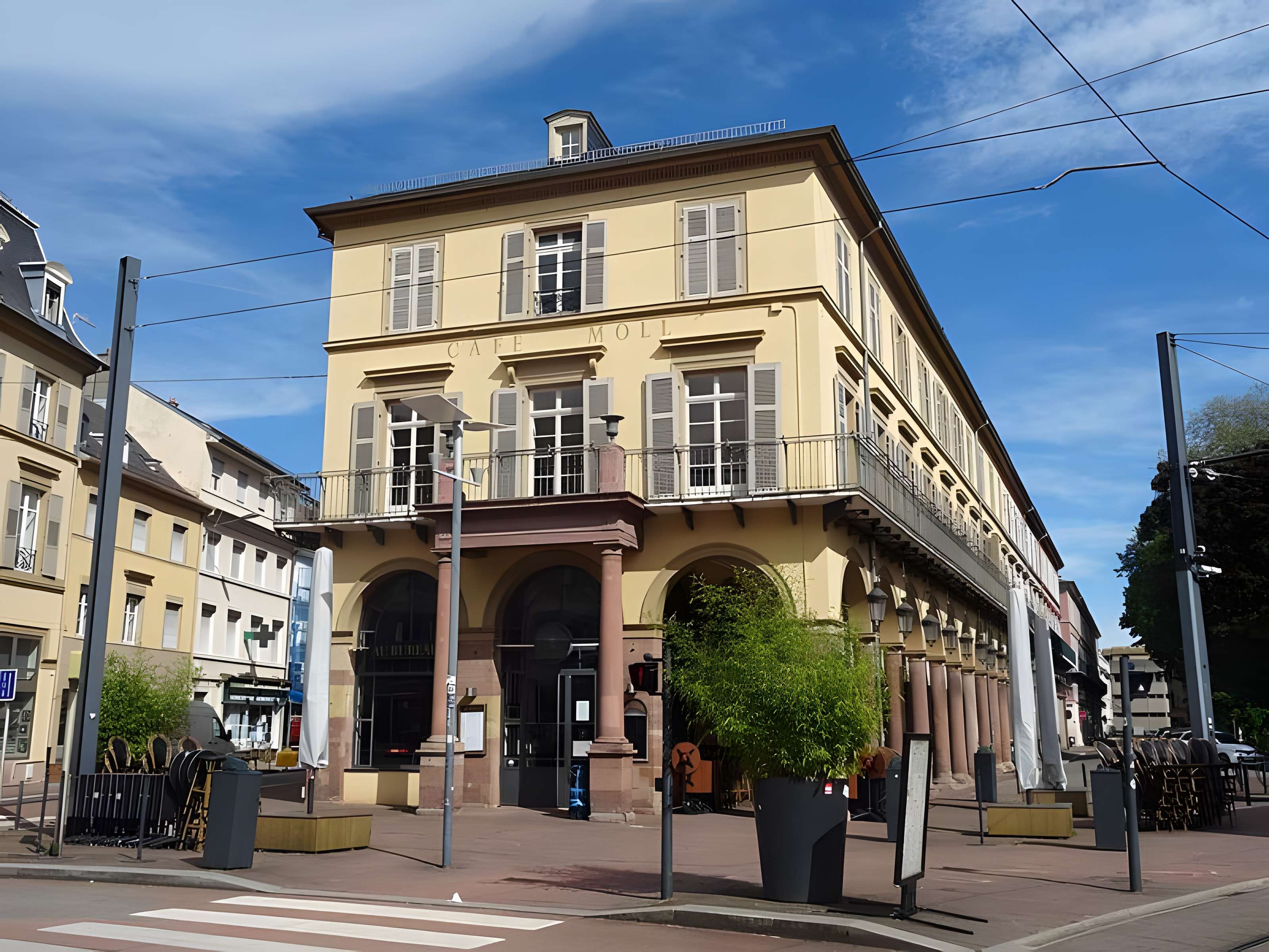 Immeuble au 6 Place de la République à Mulhouse