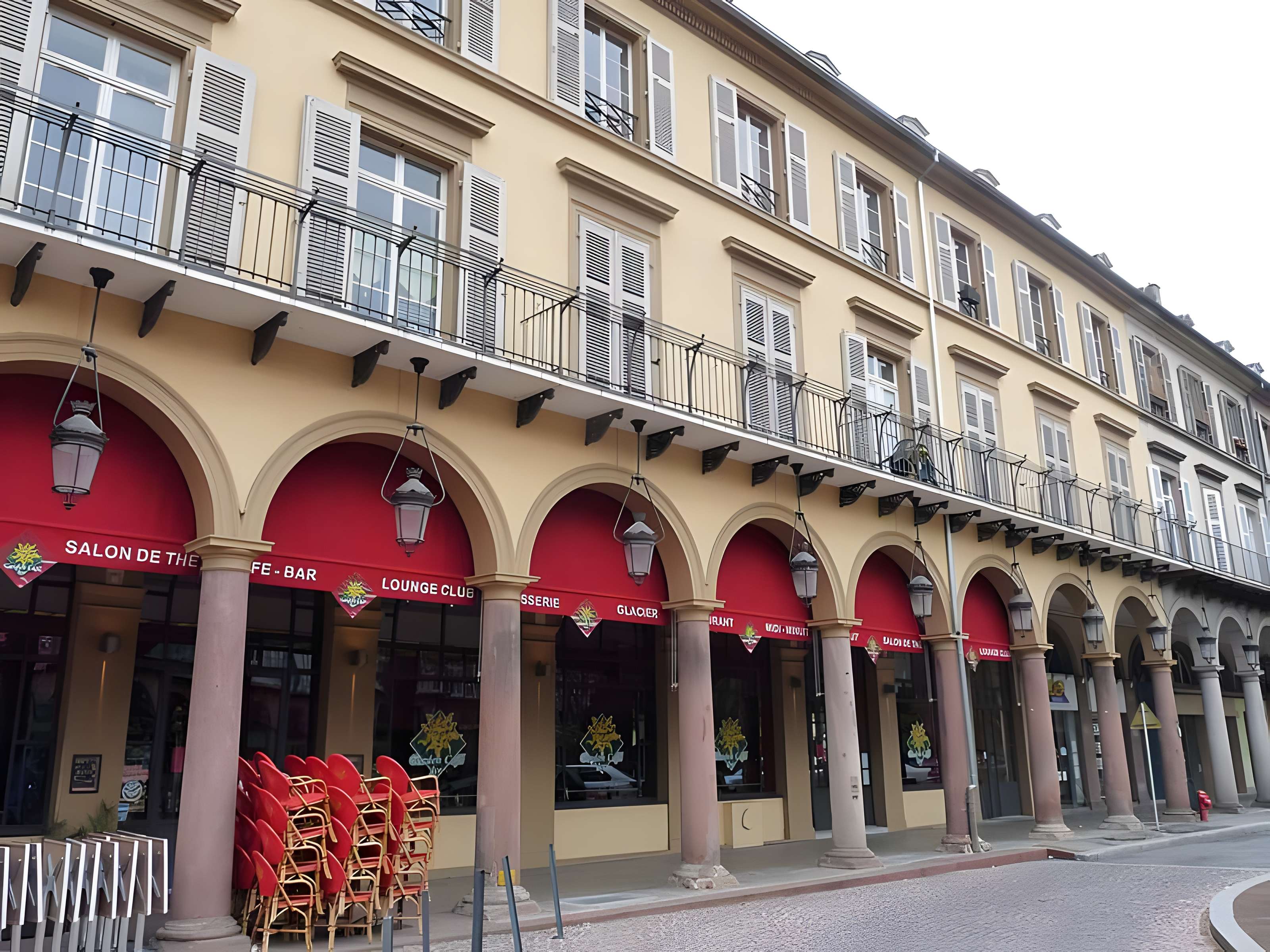 Immeuble au 6 Place de la République à Mulhouse