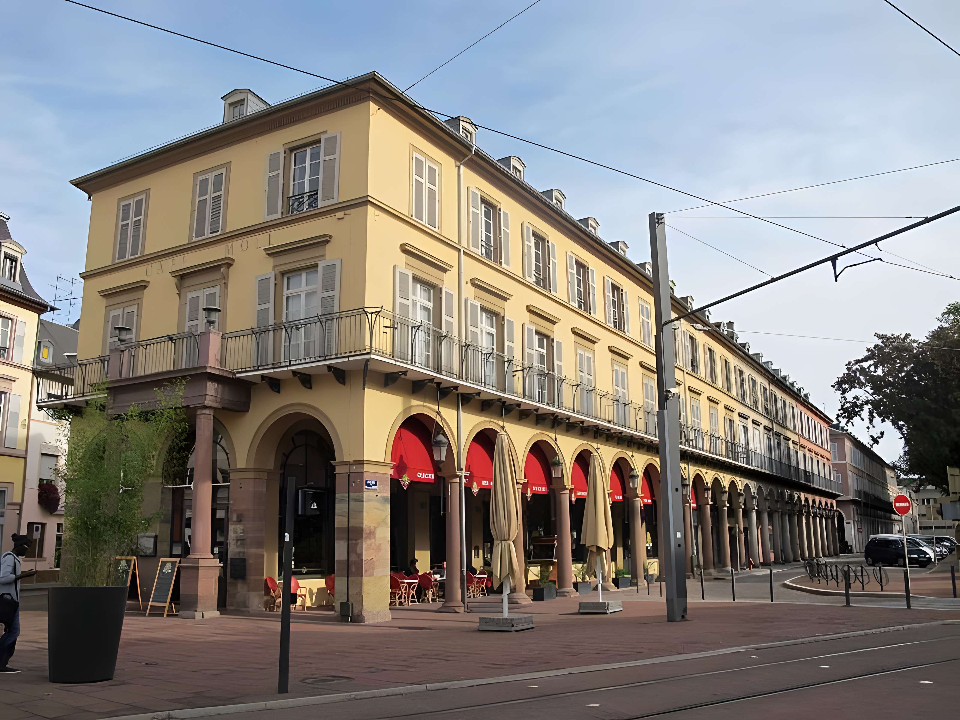 Immeuble au 6 Place de la République à Mulhouse