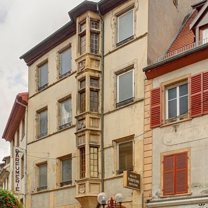 Photo de Immeuble au 68 Rue de la Première-Armée à Thann