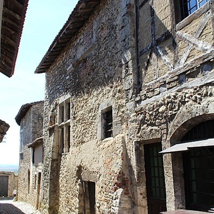 Photo de Immeuble de la Rue des Contreforts à Pérouges