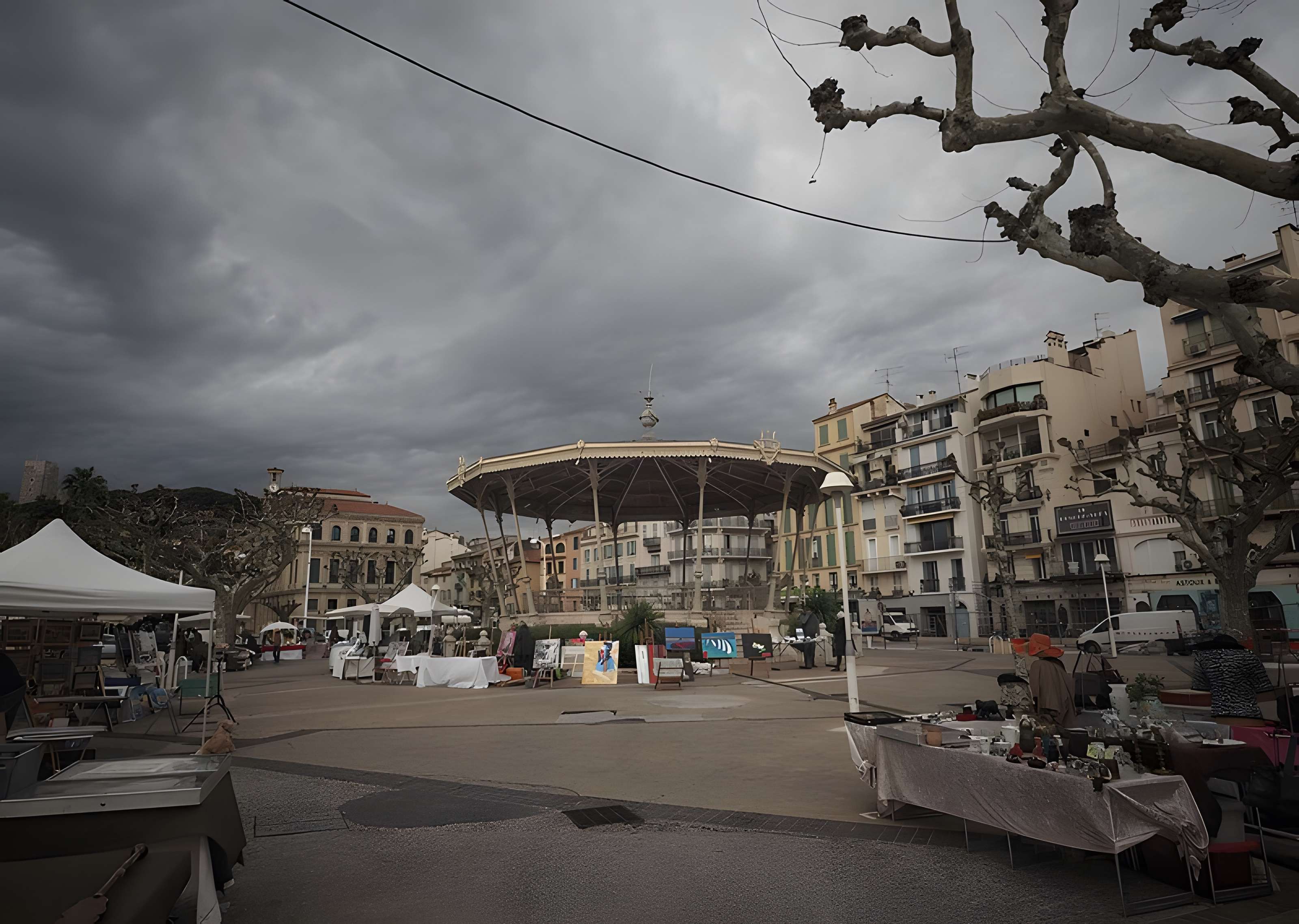 Kiosque à musique des Allées de la Liberté