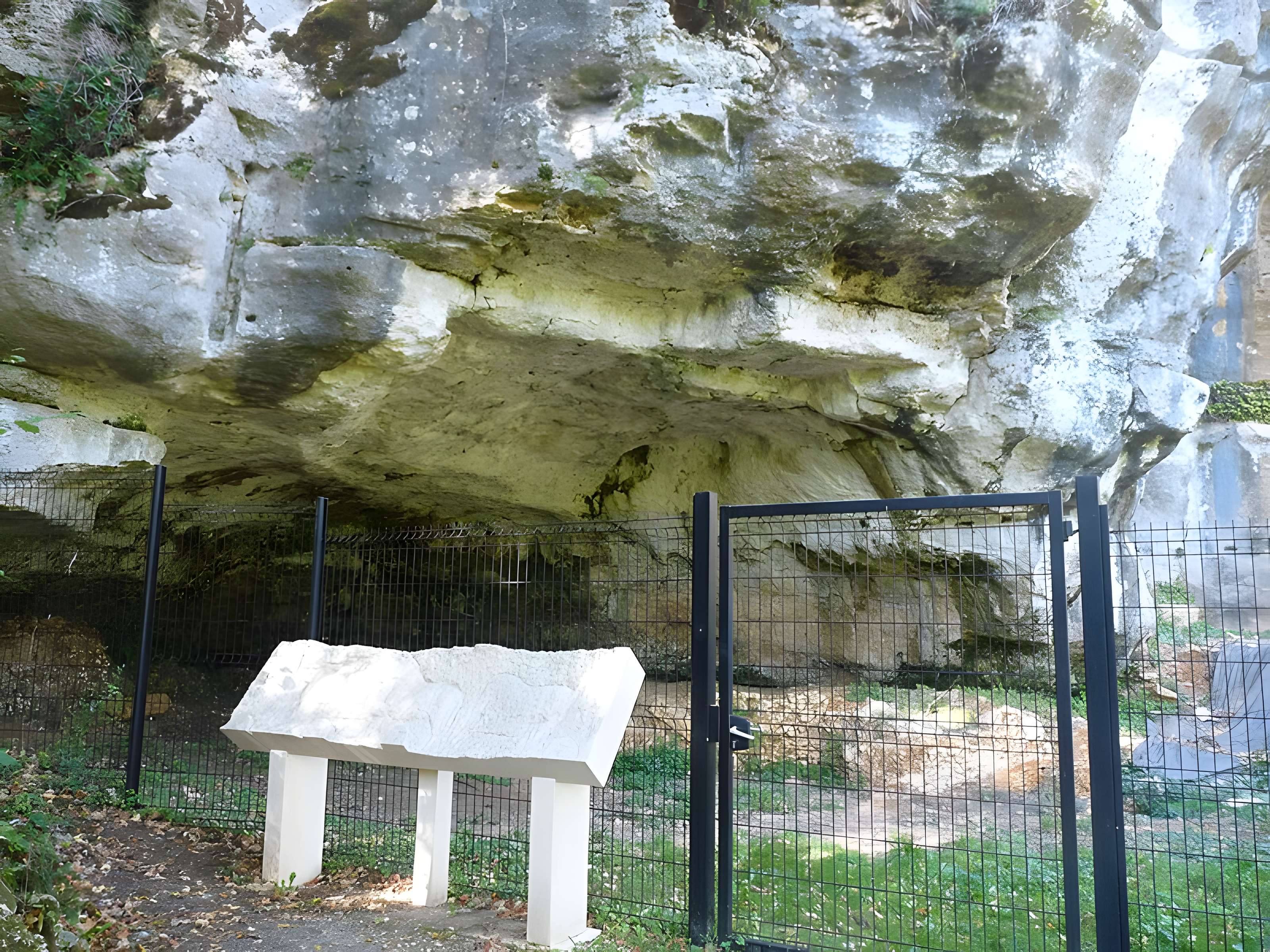La Chaire-à-Calvin de Mouthiers-sur-Boëme