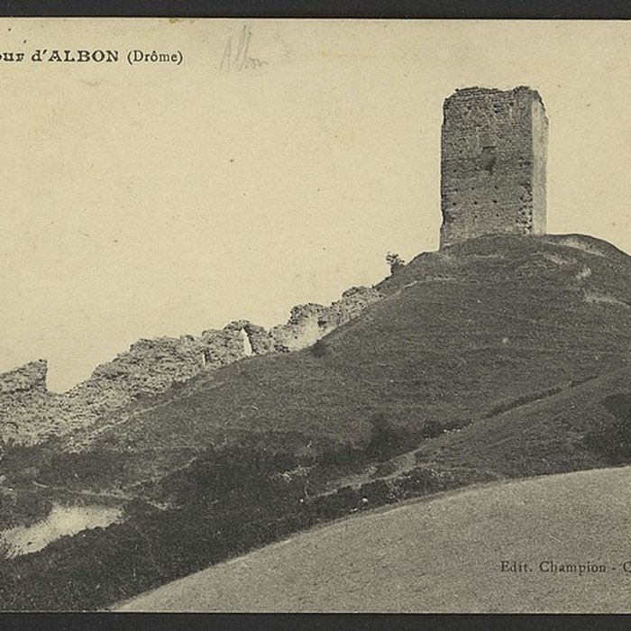 Photo de La tour dAlbon