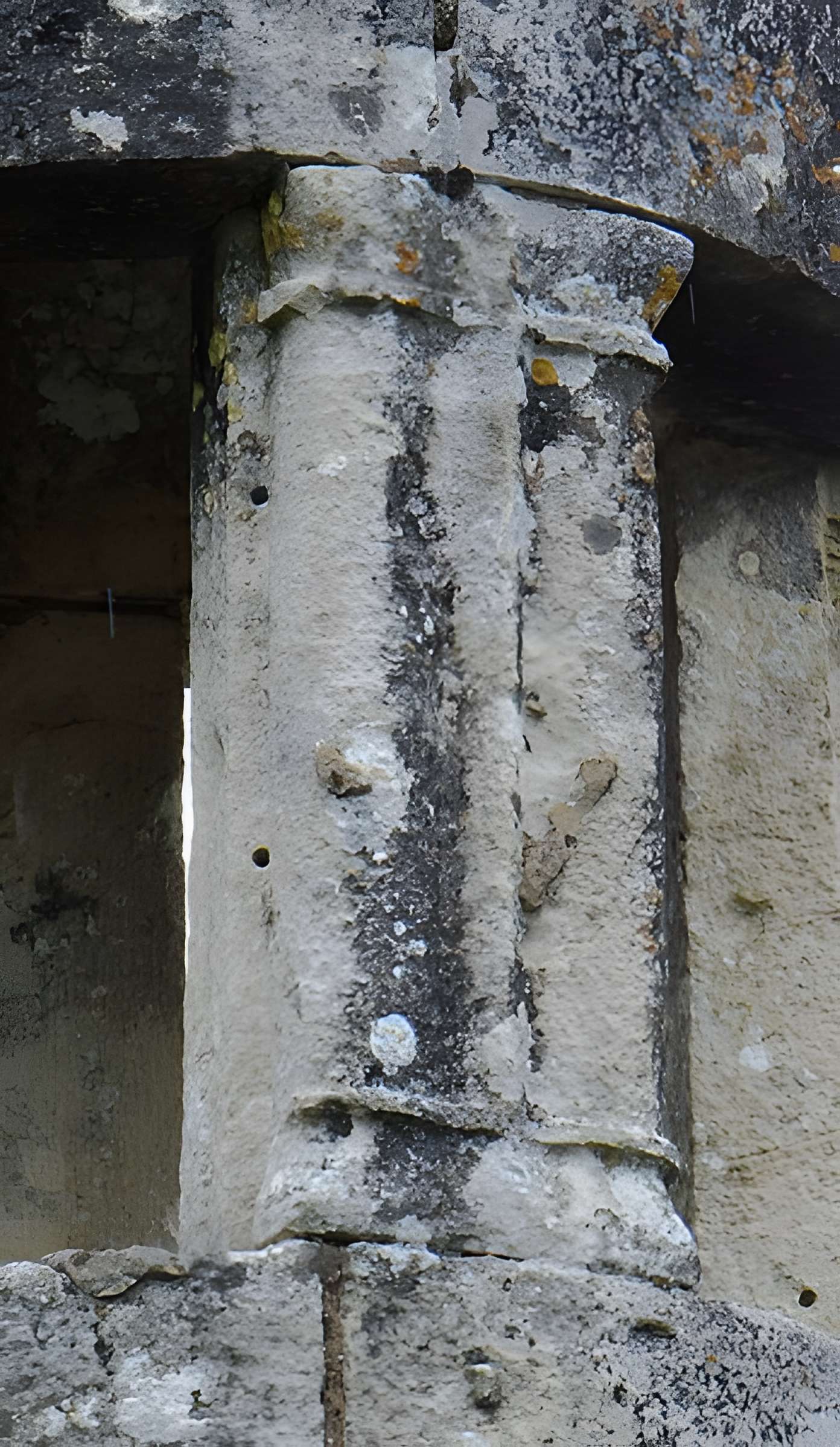 Lanterne des morts d'Atur