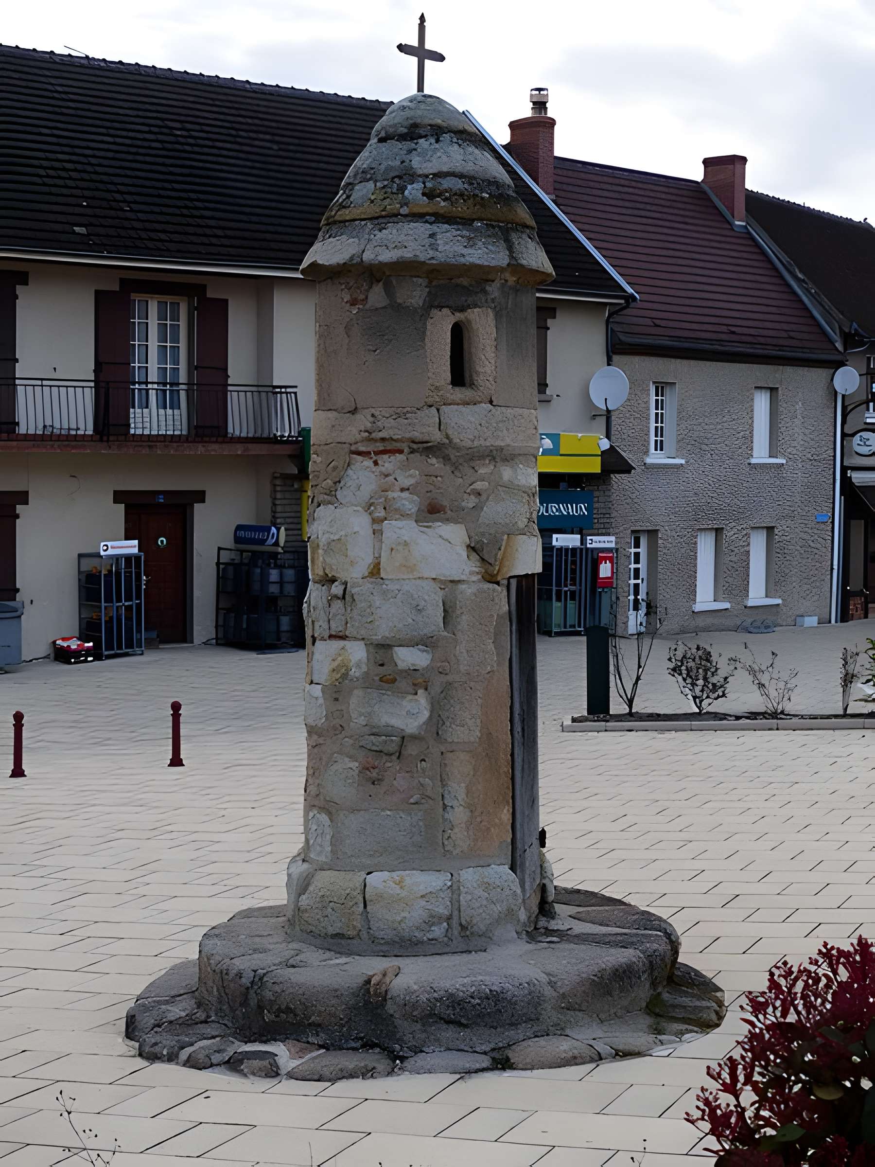 Lanterne des morts d'Estivareilles