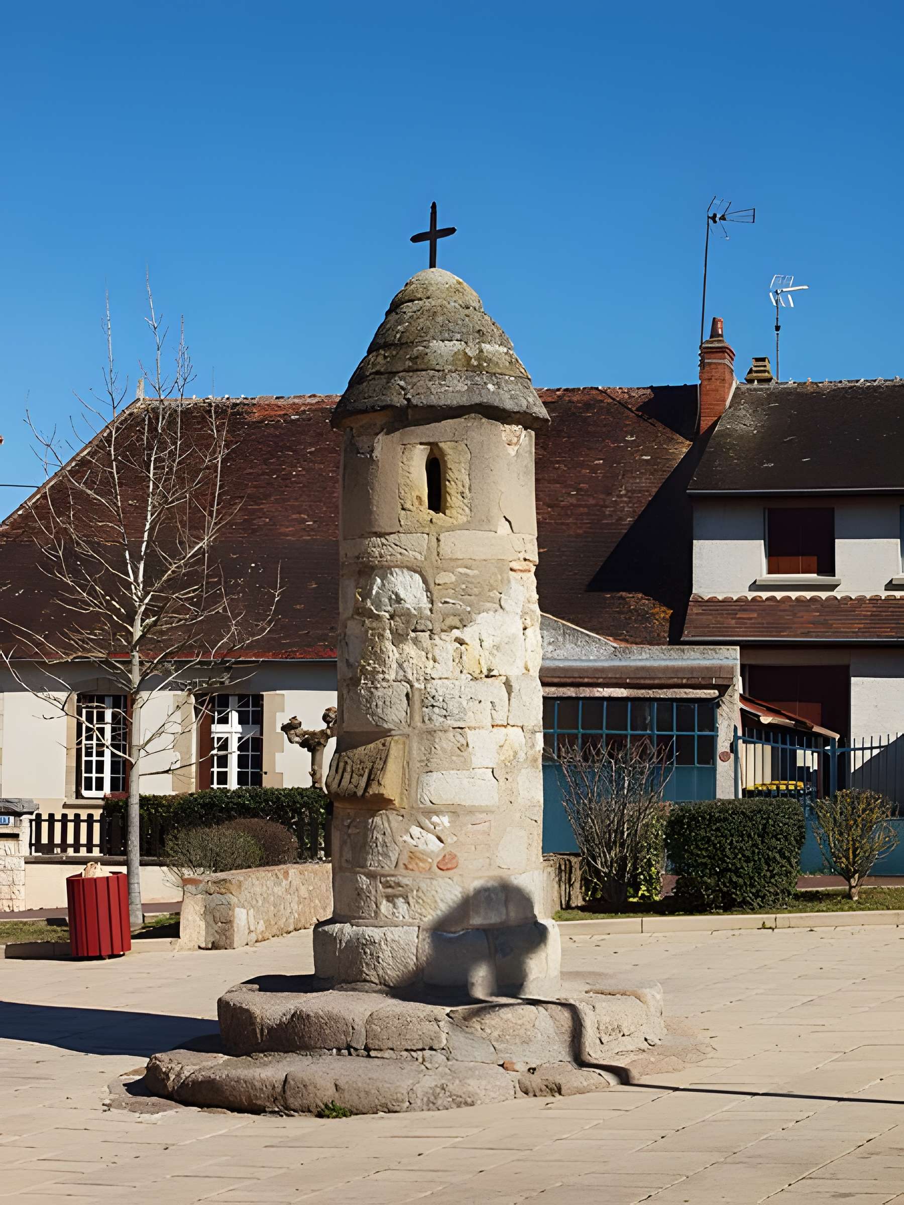 Lanterne des morts d'Estivareilles