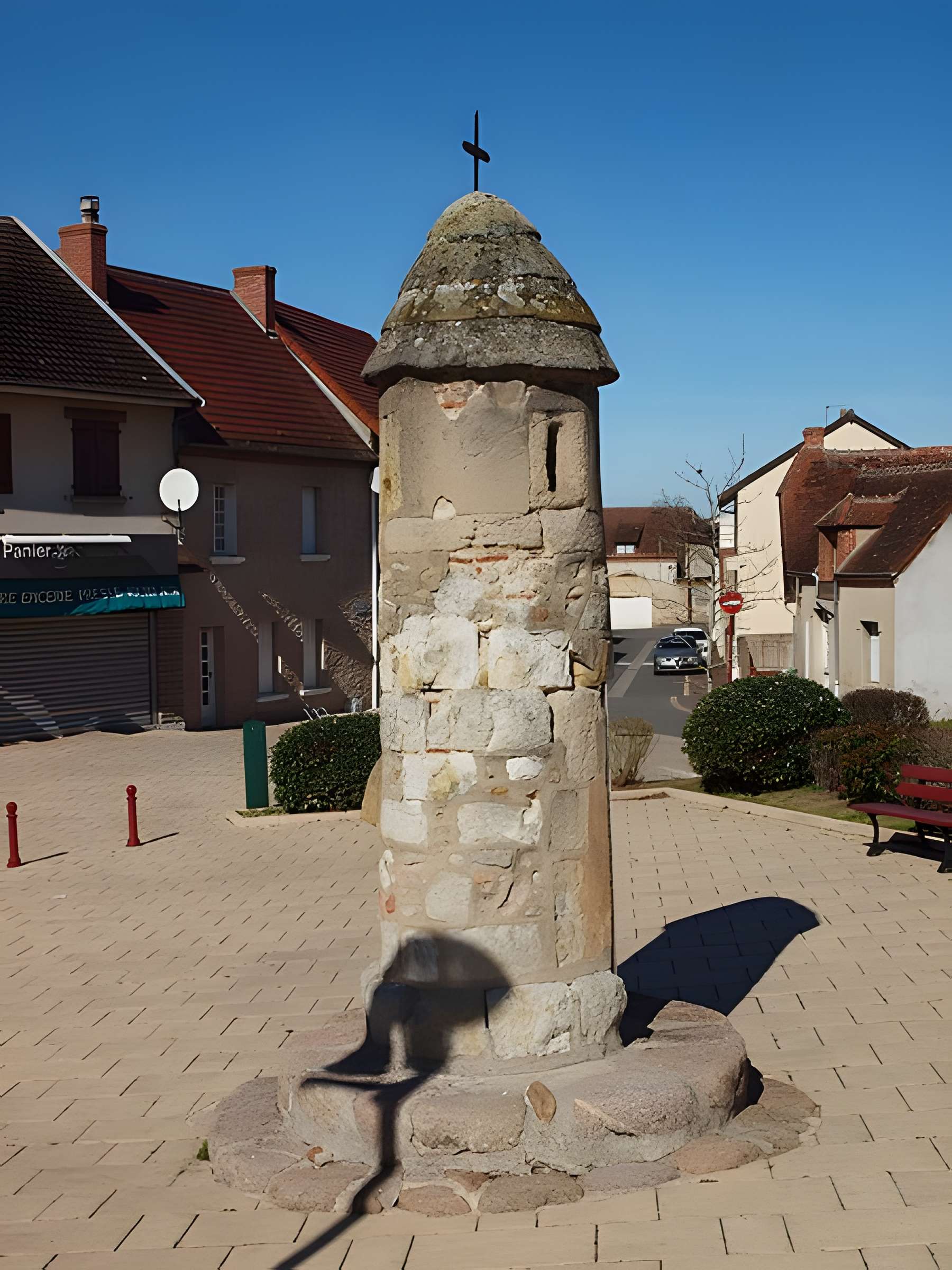 Lanterne des morts d'Estivareilles