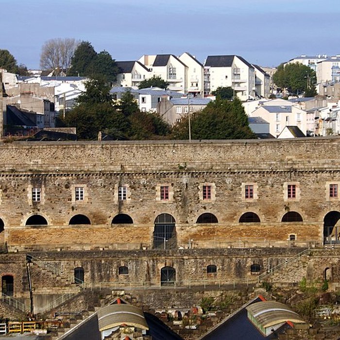 Photo de Le bâtiment aux Lions de Brest