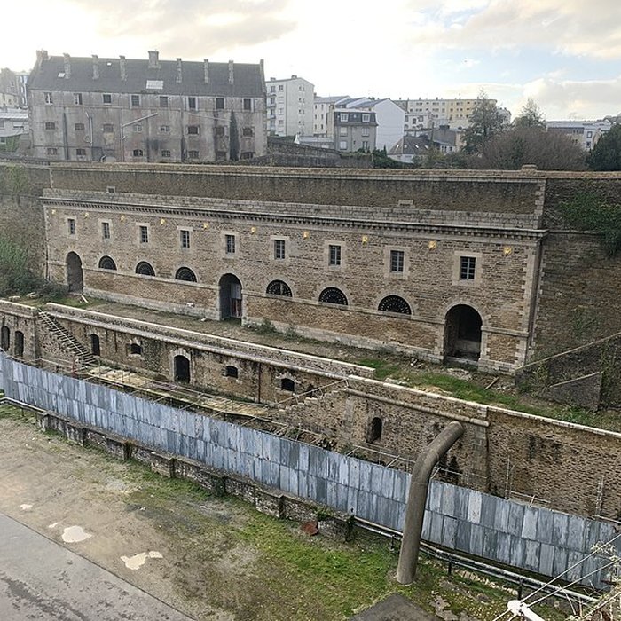 Photo de Le bâtiment aux Lions de Brest
