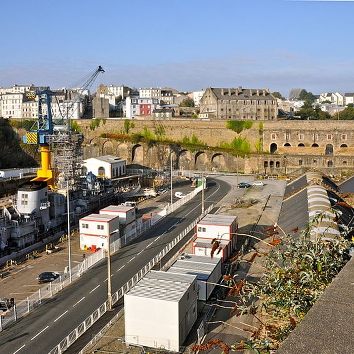 Photo de Le bâtiment aux Lions de Brest