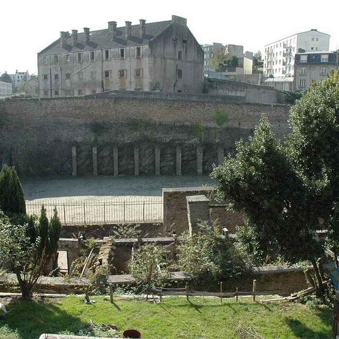 Photo de Le bâtiment aux Lions de Brest