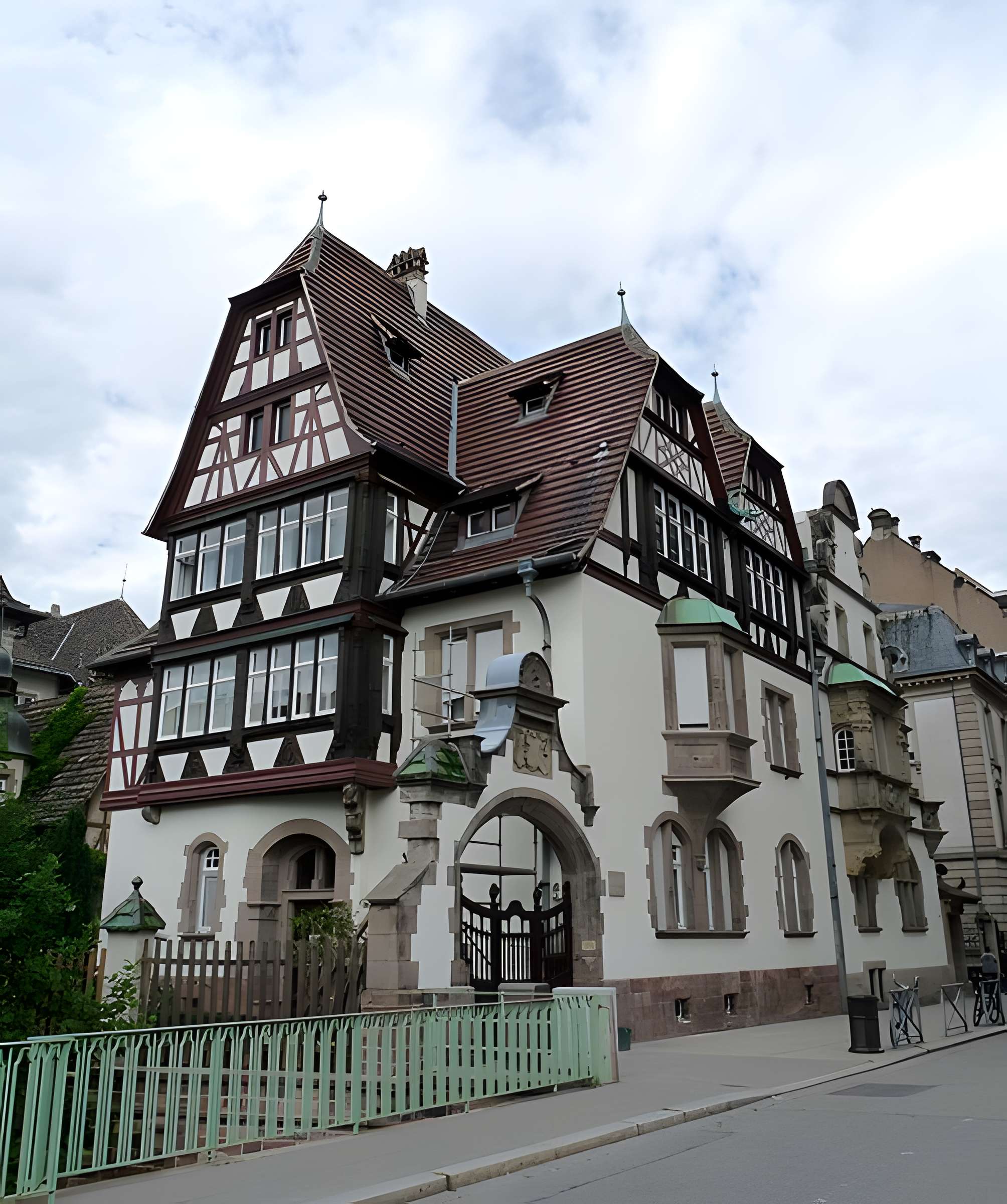 Lycée international des Pontonniers de Strasbourg