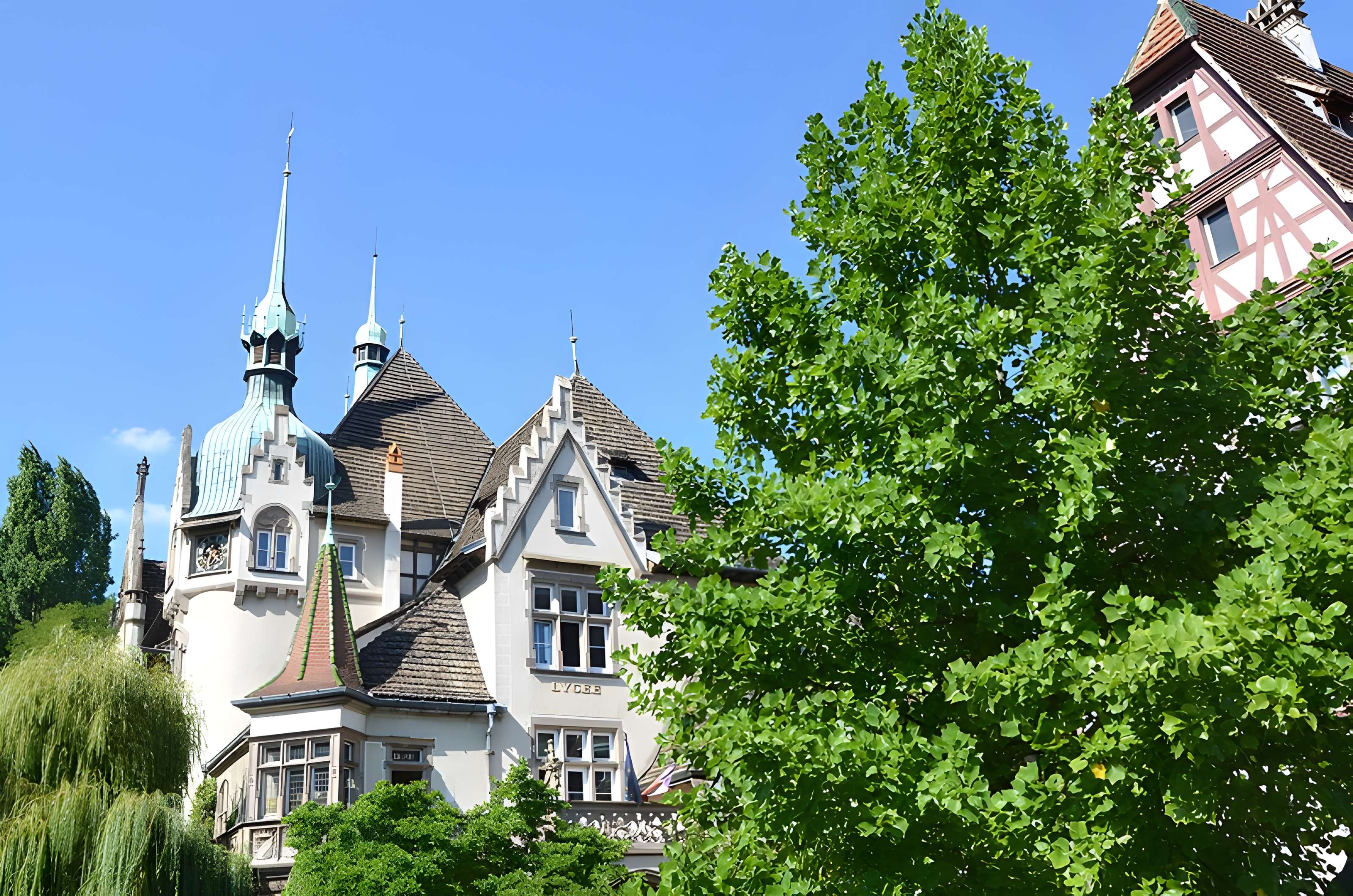 Lycée international des Pontonniers de Strasbourg