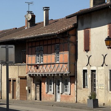 Maison à pans de bois à Lent