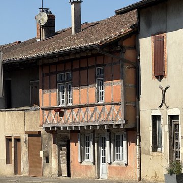 Maison à pans de bois à Lent