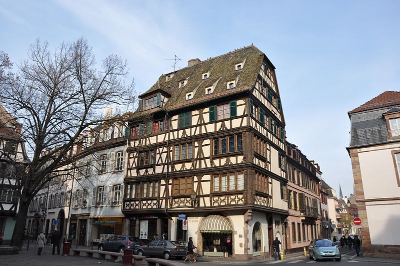Photo de Maison au 11 Place Saint-Étienne à Strasbourg