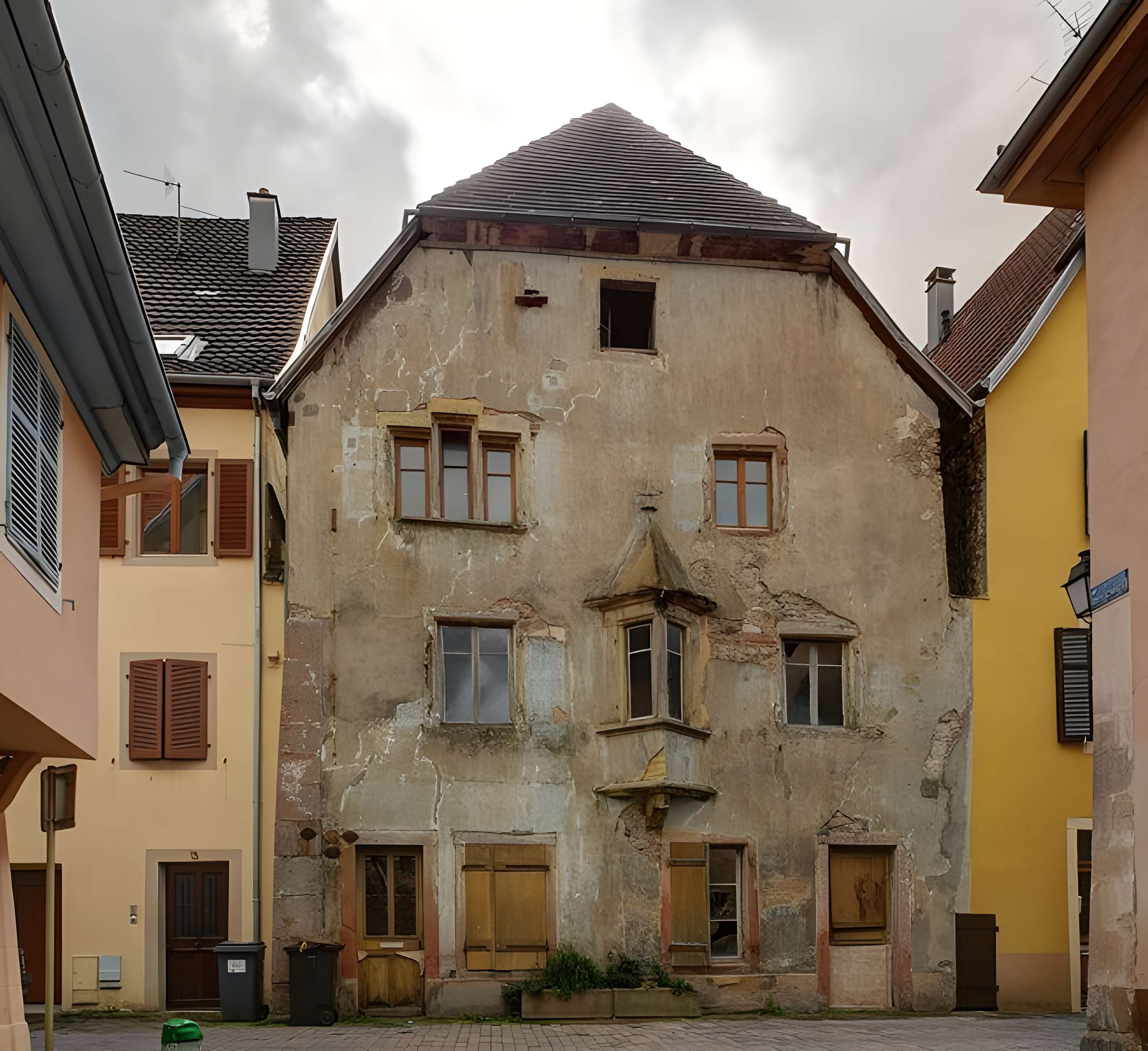 Maison au 17 Rue Curiale à Thann 