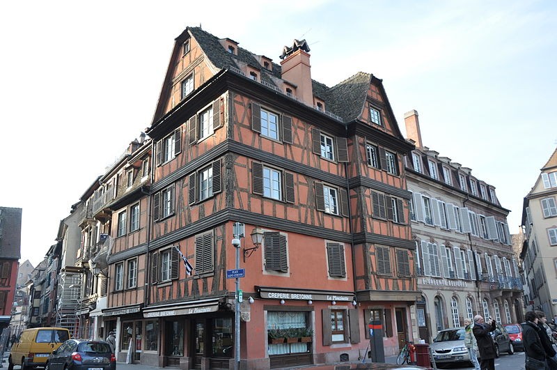 Photo de Maison au 6 Place Saint-Étienne à Strasbourg