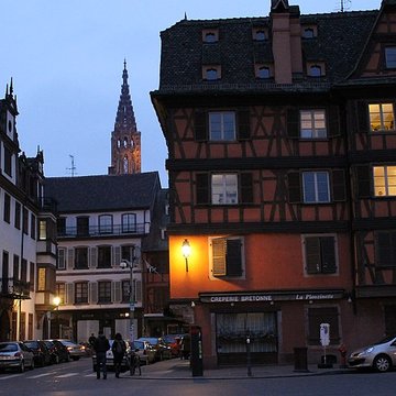 Maison au 6 Place Saint-Étienne à Strasbourg
