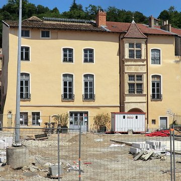 Maison des Sires de Villars à Trévoux