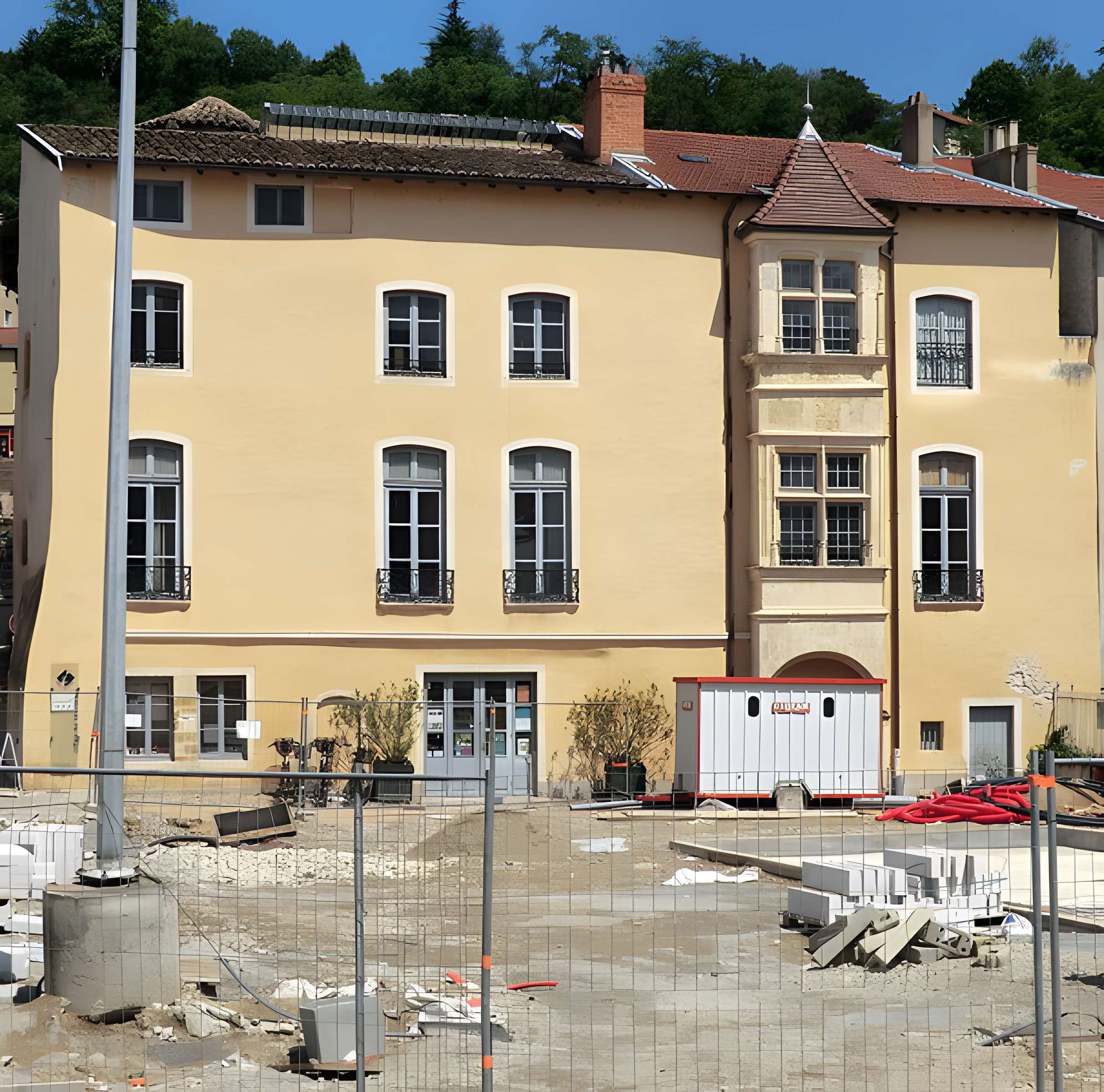 Maison des Sires de Villars à Trévoux