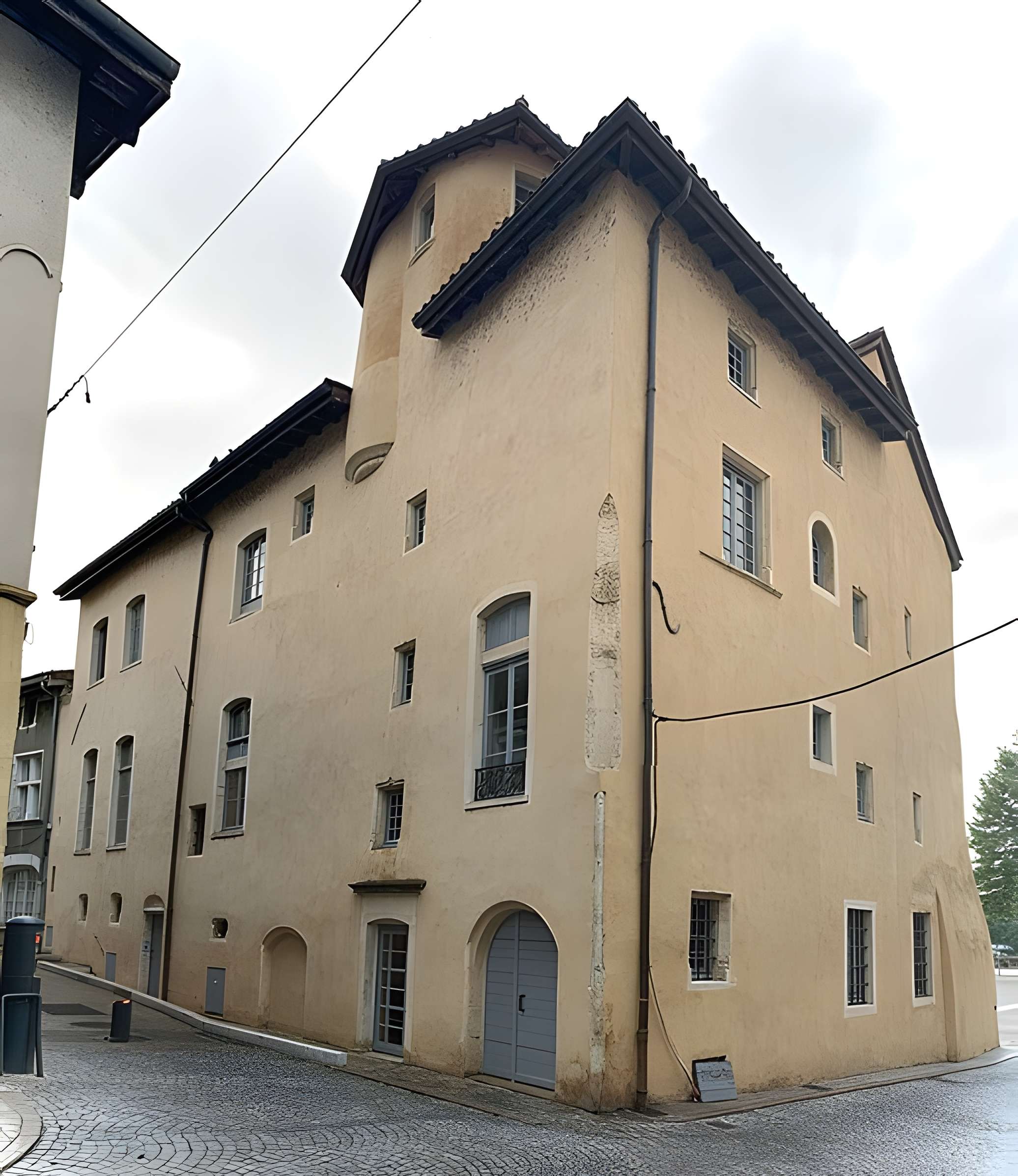 Maison des Sires de Villars à Trévoux