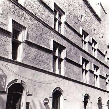 maison dite de diane de poitiers a montelimar