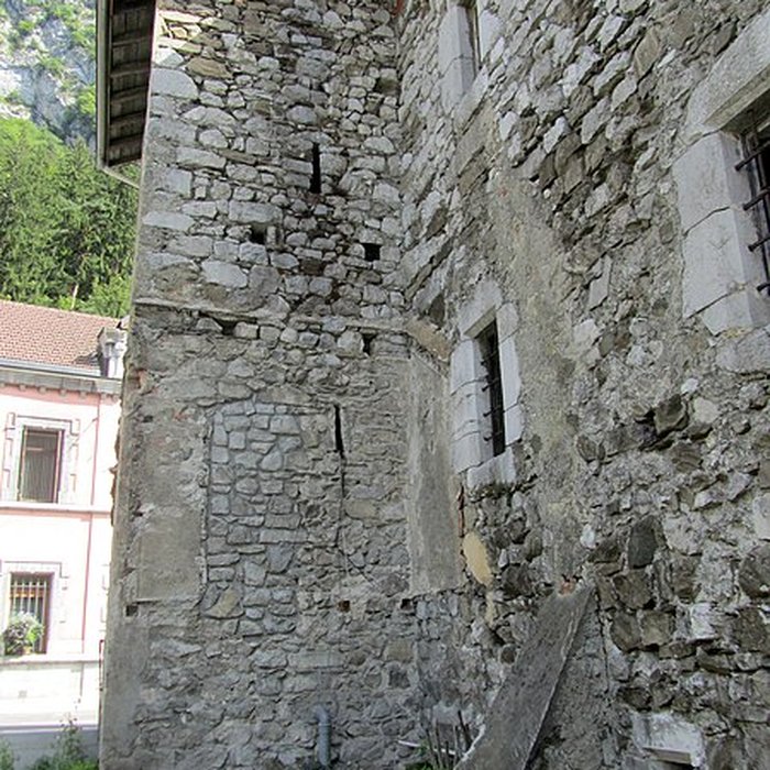 Photo de Maison forte de Loche à Magland
