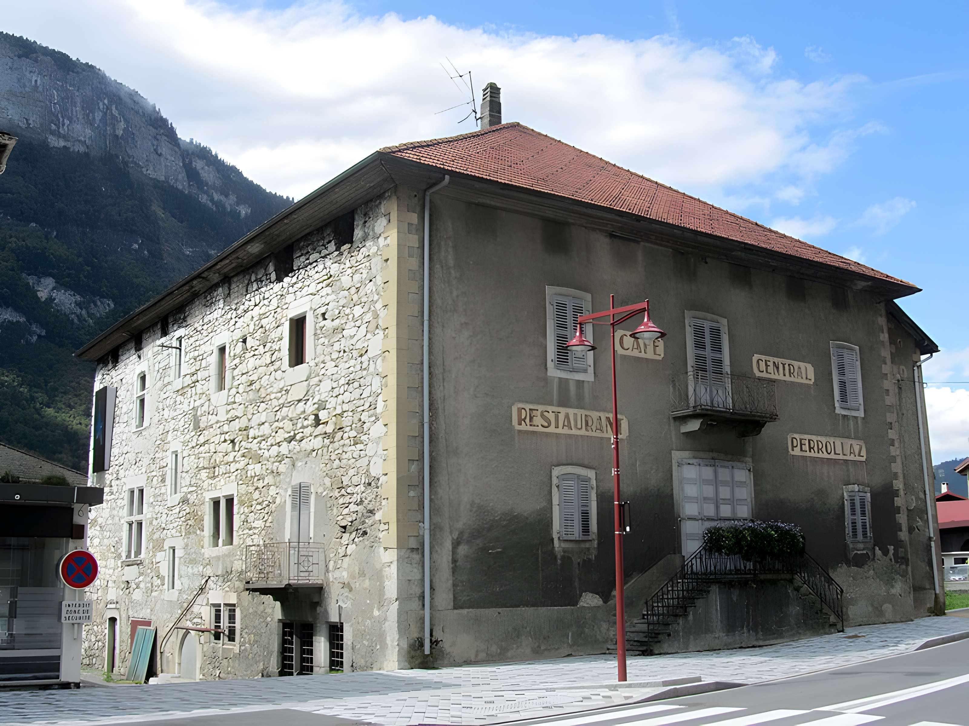 Maison forte de Loche à Magland