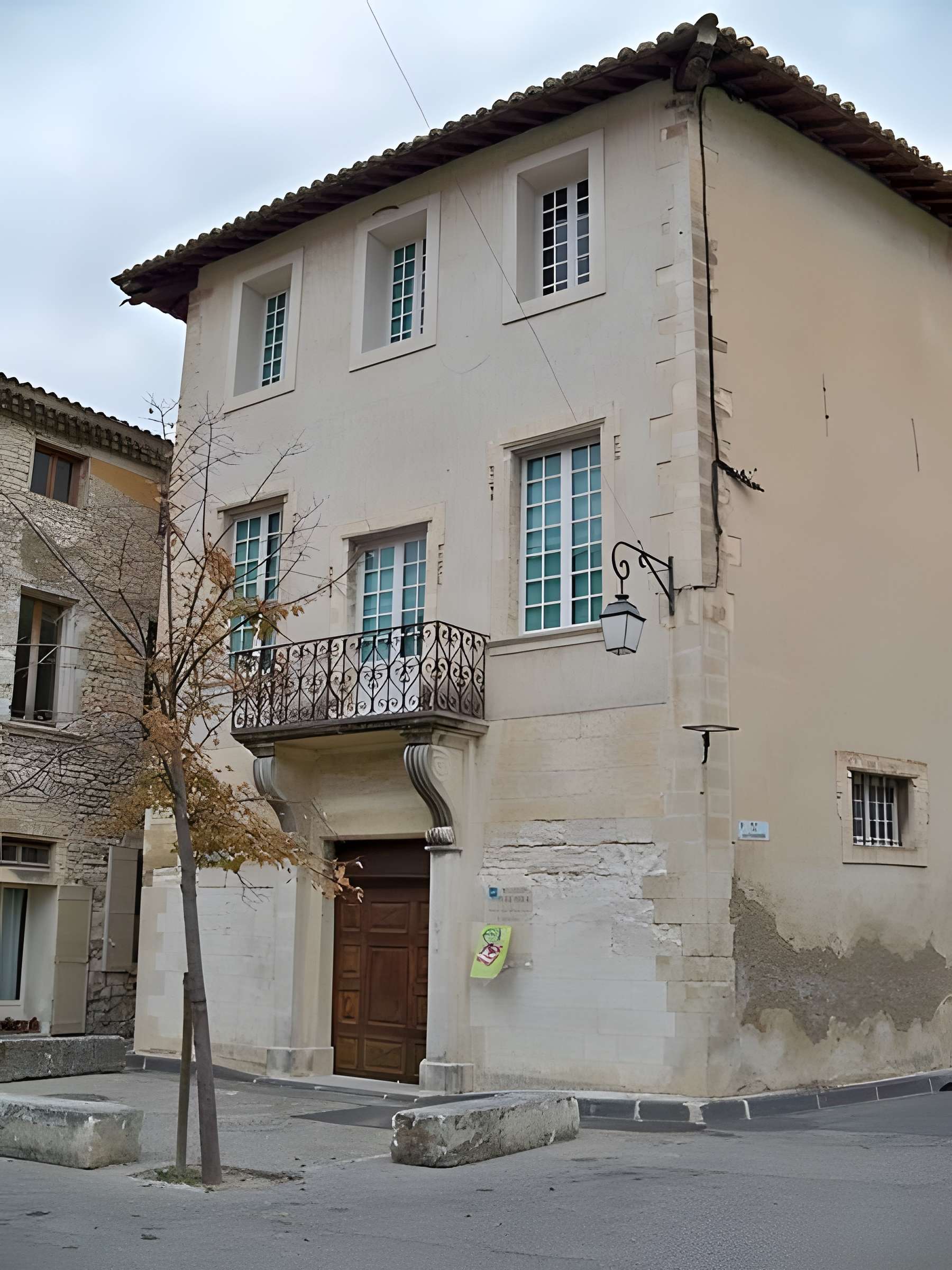 Maison natale d'Esprit Fléchier à Pernes-les-Fontaines 