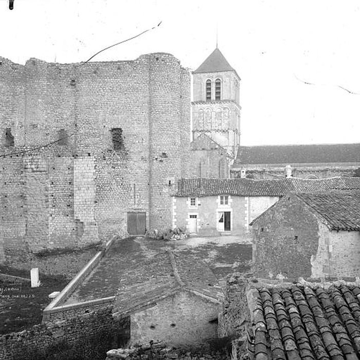 Photo de Château dHarcourt à Chauvigny