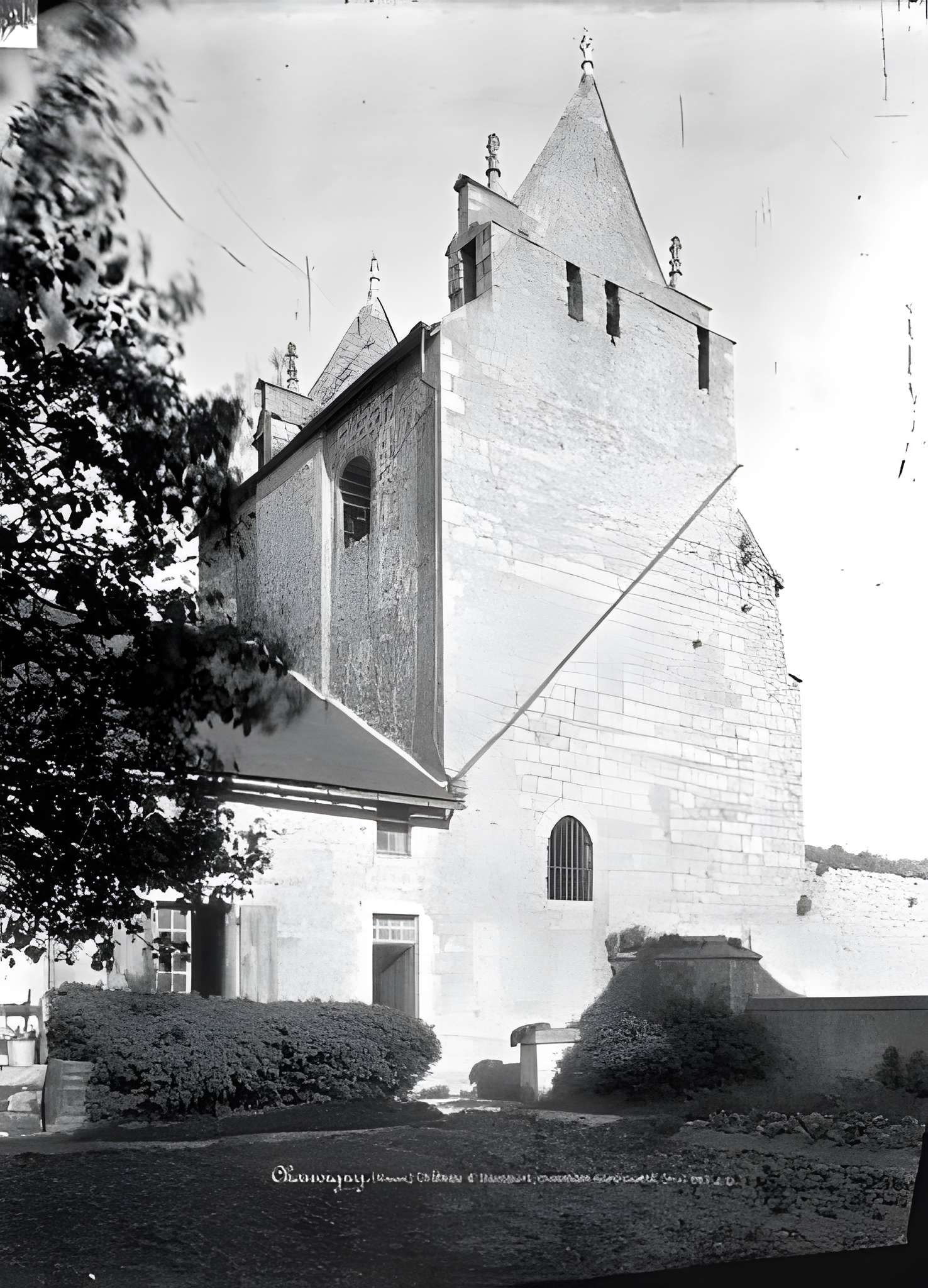 Château d'Harcourt à Chauvigny